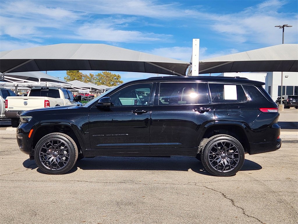 2023 Jeep Grand Cherokee L Summit photo 3