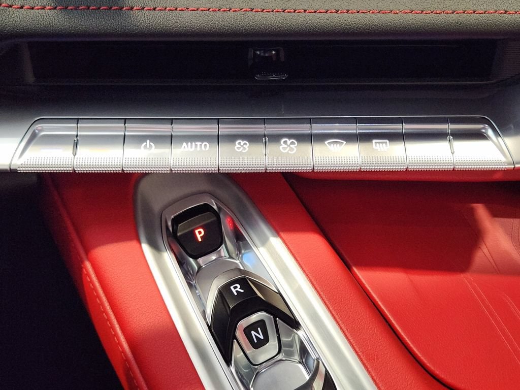2027 Chevrolet Corvette 2LT - Photo 14