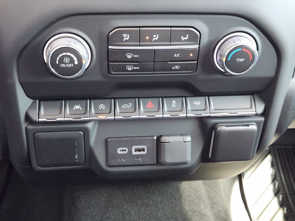 2026 Chevrolet Silverado 1500 Custom - Photo 15