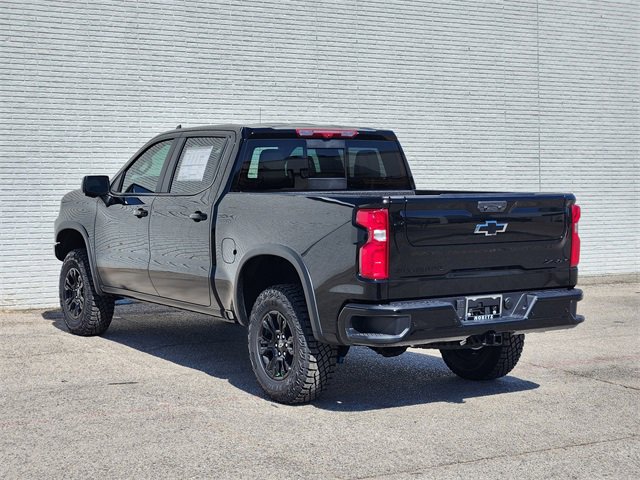 2026 Chevrolet Silverado 1500 ZR2 photo 2