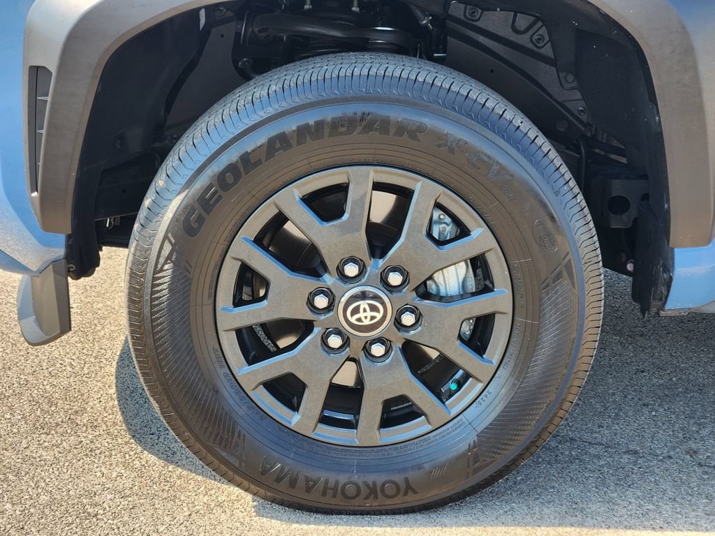 2026 Toyota 4Runner SR5 - Photo 10