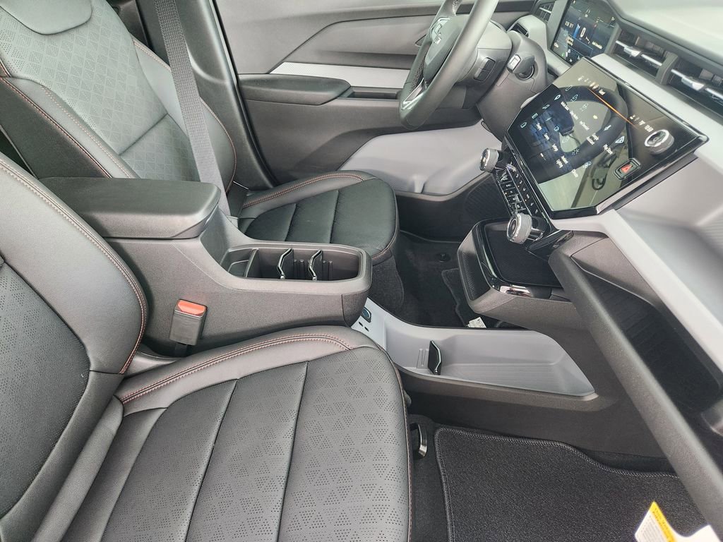 2027 Chevrolet Bolt RS - Photo 10