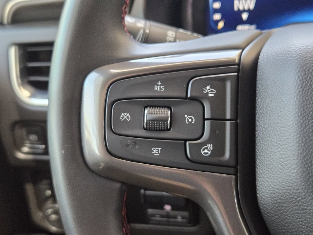 2023 Chevrolet Suburban RST - Photo 25
