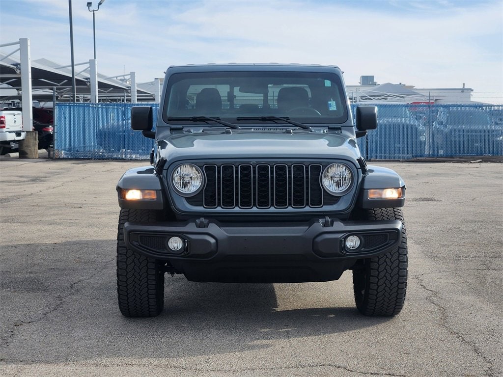 Used 2025 Jeep Gladiator Nighthawk Truck Crew Cab
