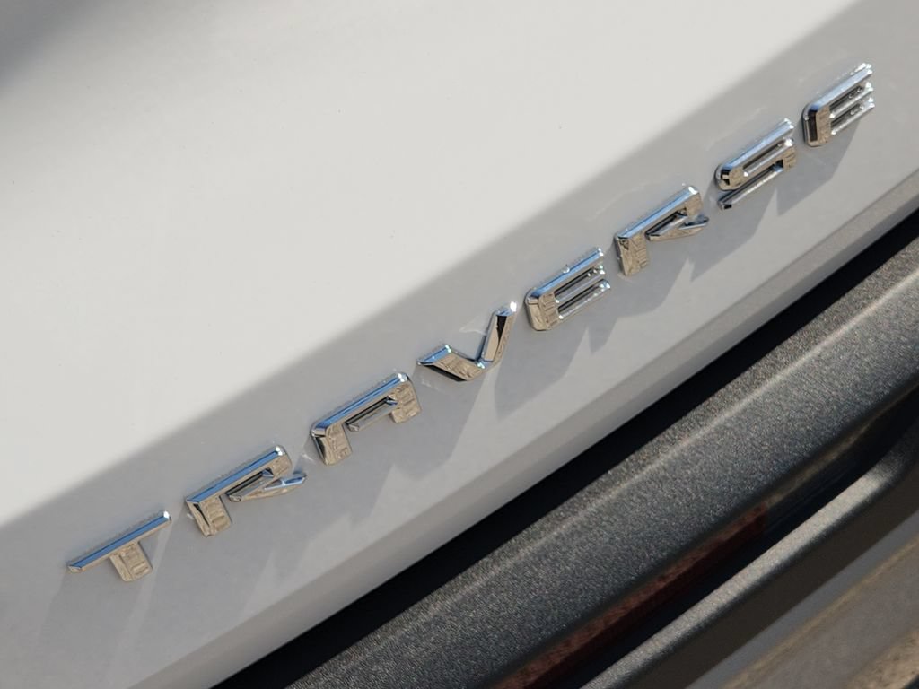2027 Chevrolet Traverse LT - Photo 7