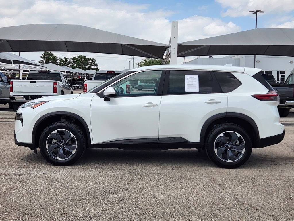 Used 2025 Nissan Rogue SV FWD SUV