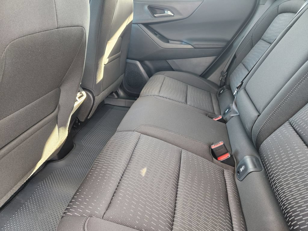 2027 Chevrolet Equinox LT - Photo 18