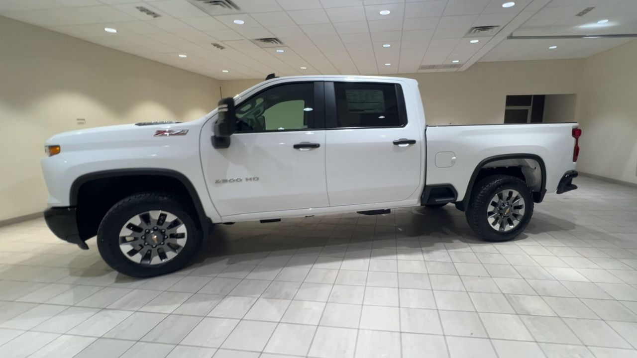 2026 Chevrolet Silverado 2500 HD Custom - Photo 28
