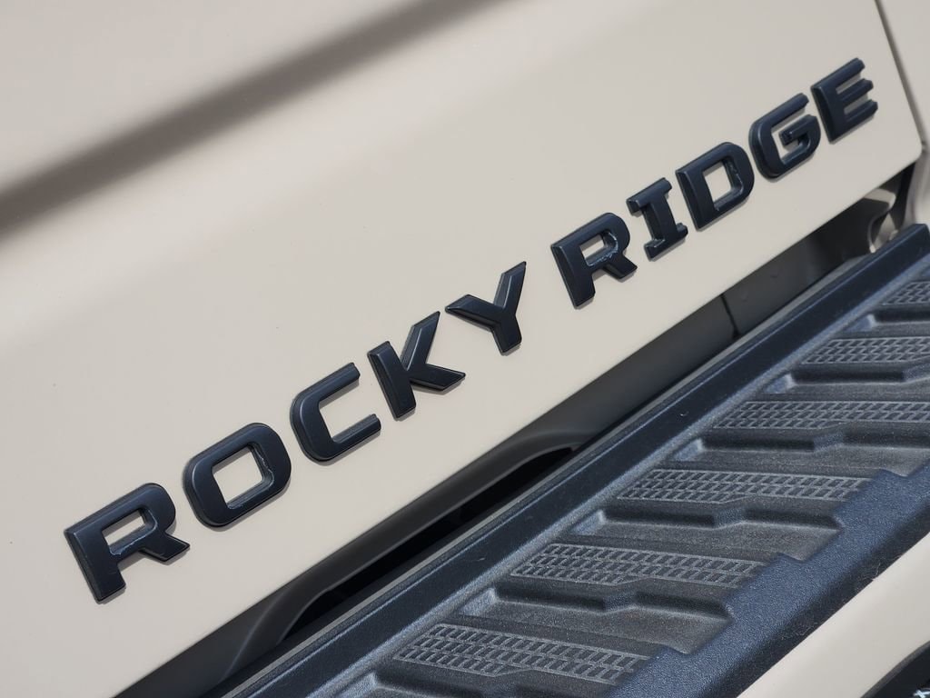 2025 Chevrolet Silverado 1500 RST - Photo 7