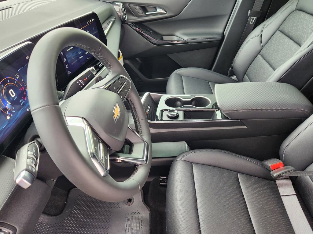 2026 Chevrolet Equinox LT - Photo 9