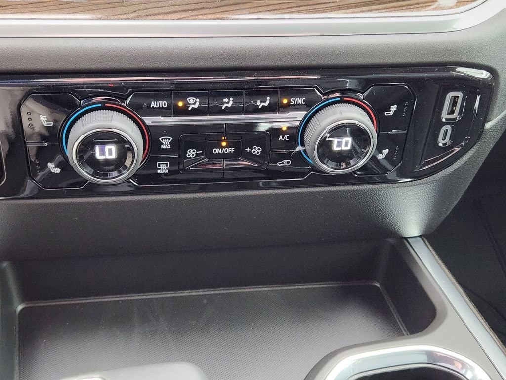 2026 Chevrolet Silverado 1500 RST - Photo 15