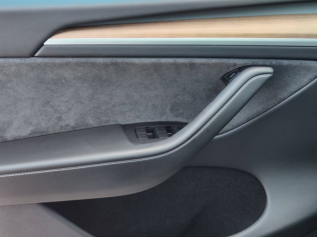 2024 Tesla Model Y Performance - Photo 20