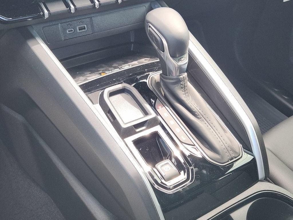 2026 Chevrolet Colorado LT - Photo 15