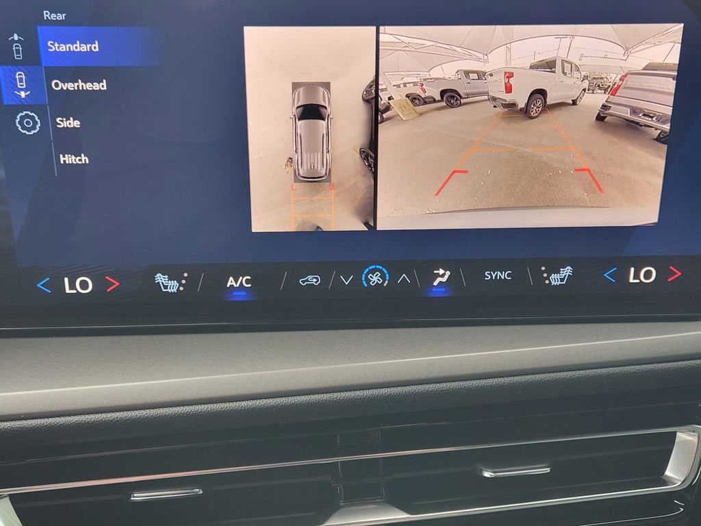2026 Chevrolet Traverse LT - Photo 13