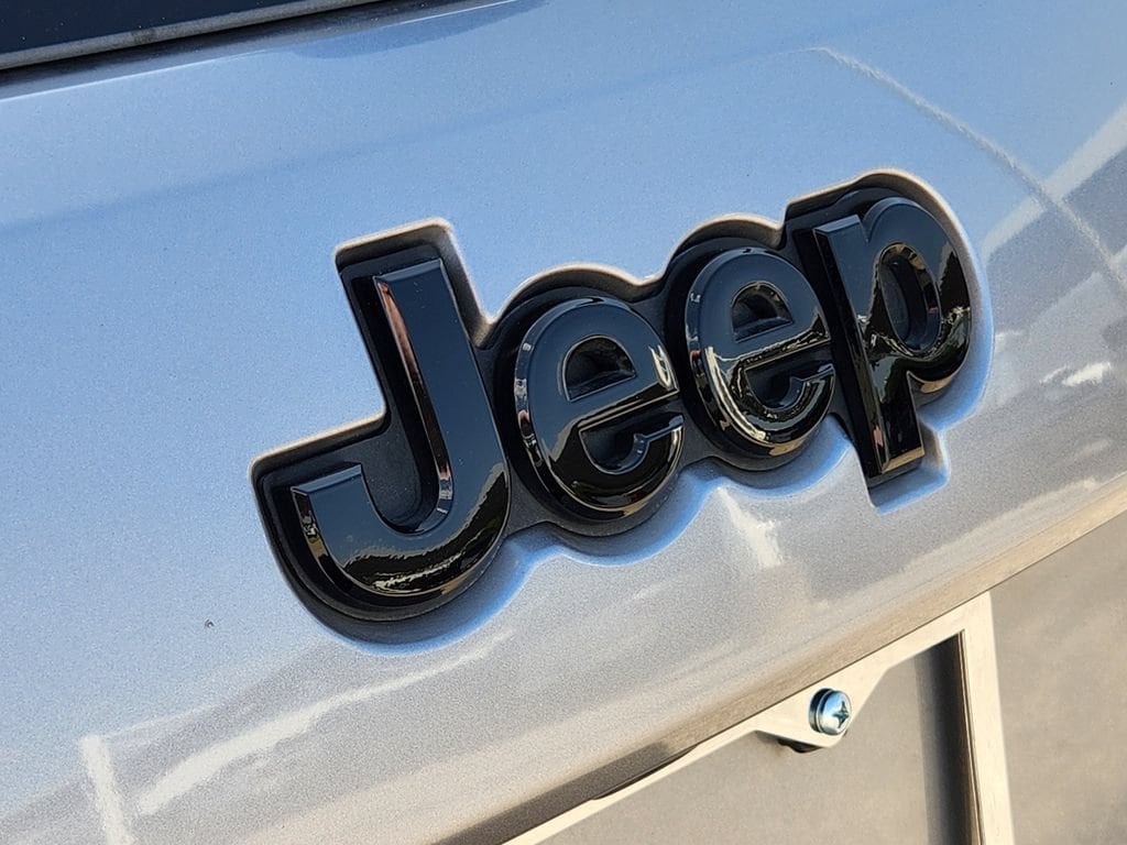 2021 Jeep Grand Cherokee Laredo X - Photo 12