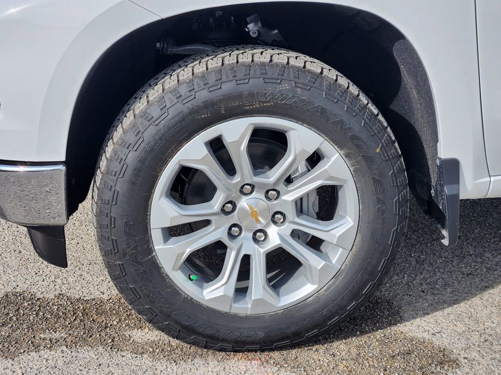 2026 Chevrolet Silverado 1500 LTZ - Photo 9