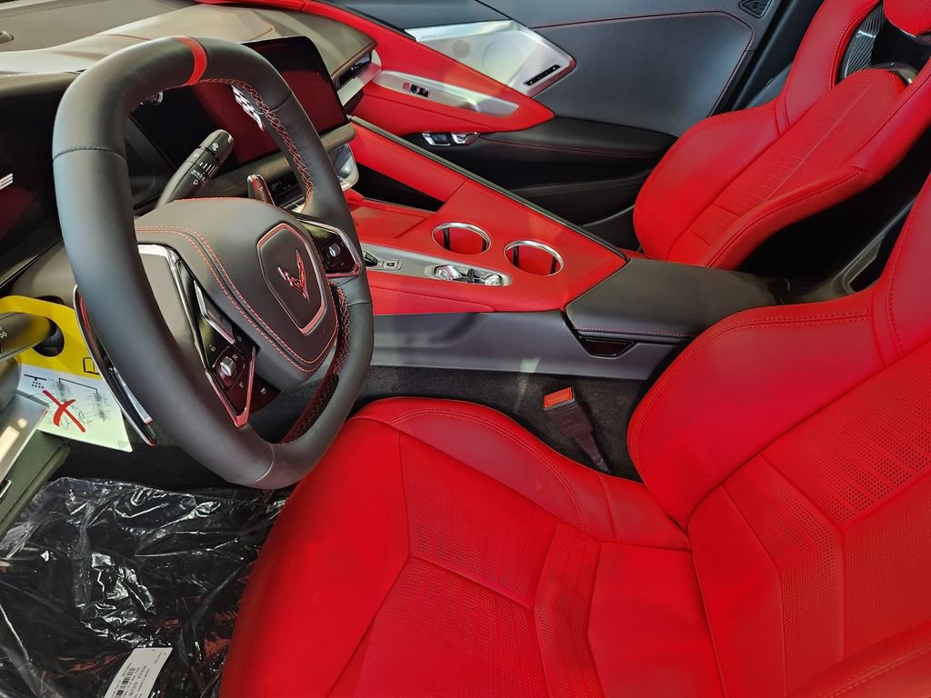2027 Chevrolet Corvette 2LT - Photo 10