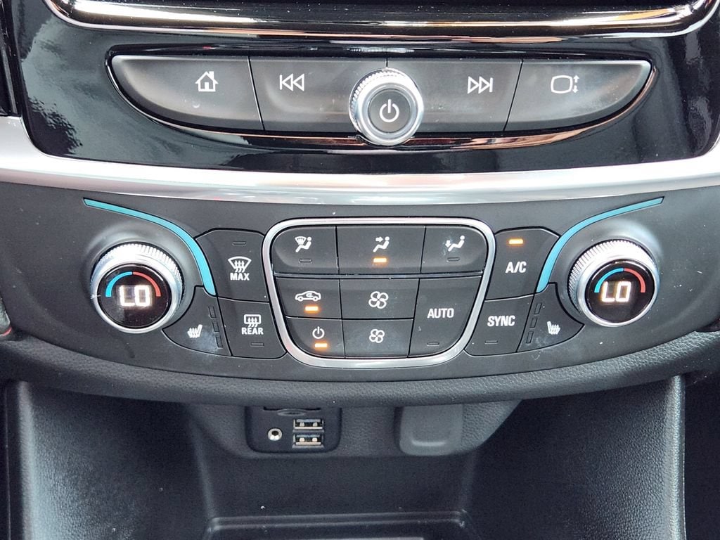 2023 Chevrolet Traverse RS - Photo 19