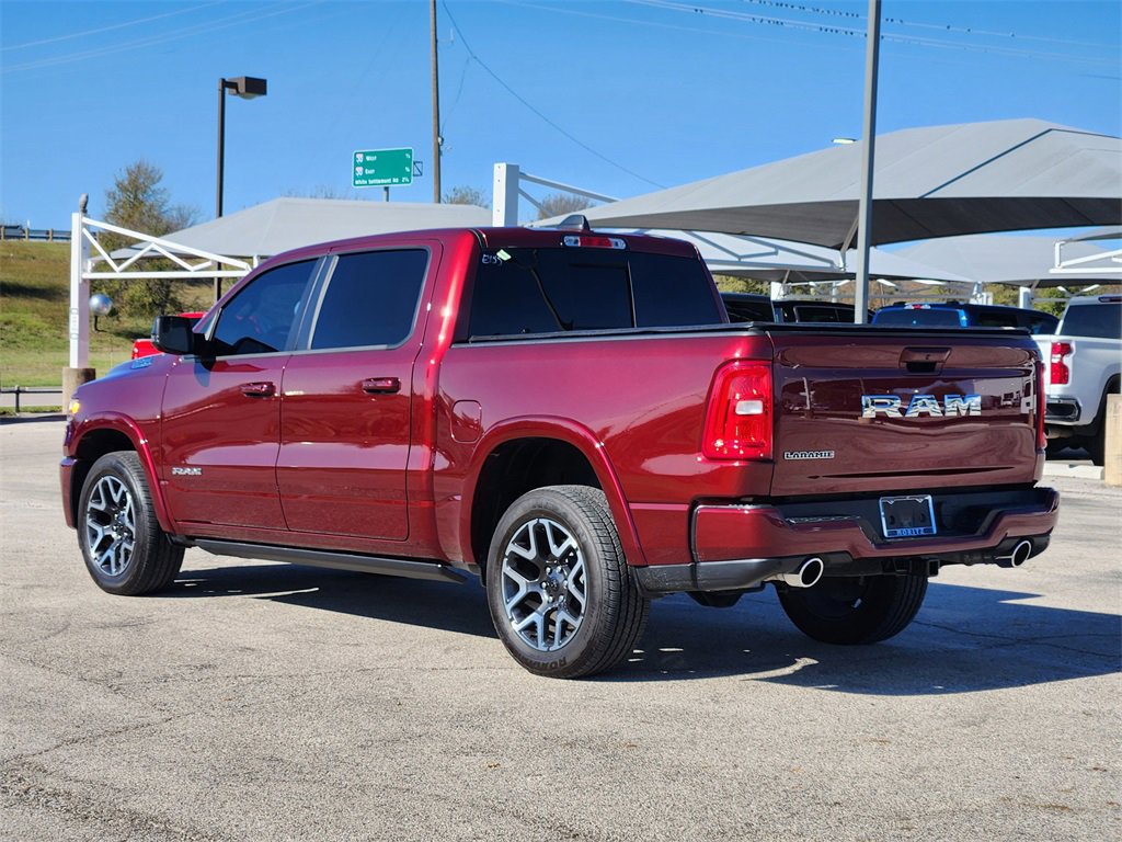 2025 Ram 1500 Laramie photo 3