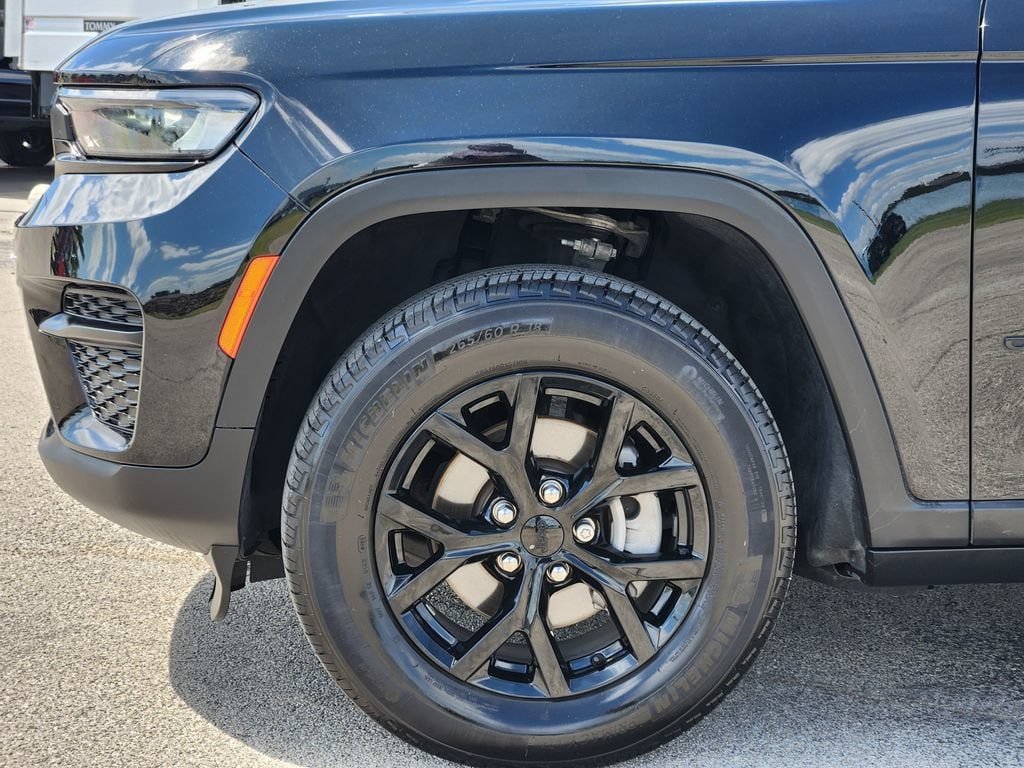 2025 Jeep Grand Cherokee Altitude - Photo 9