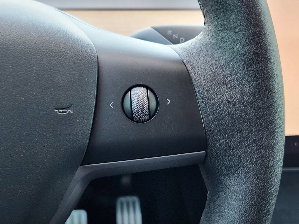 2024 Tesla Model Y Performance - Photo 25