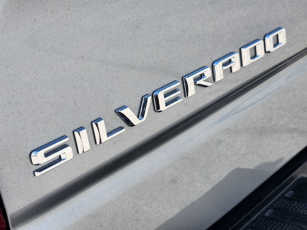 2023 Chevrolet Silverado 1500 RST - Photo 12