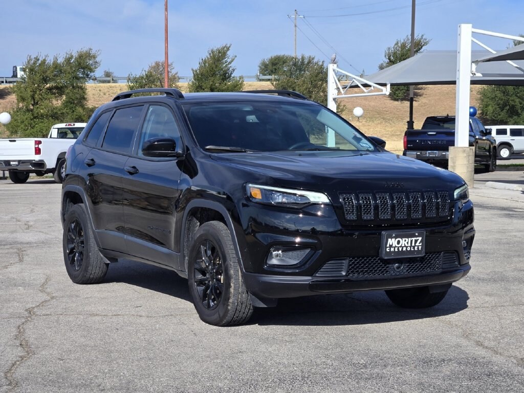 Used 2023 Jeep Cherokee Altitude Lux 4x4 SUV
