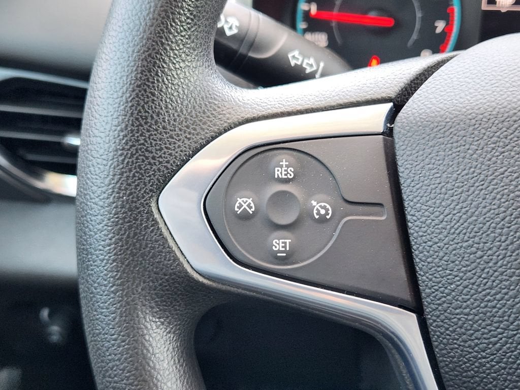 2021 Chevrolet Traverse LS - Photo 27