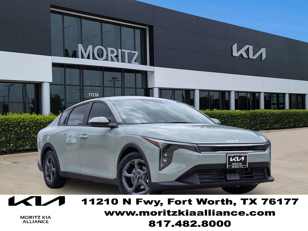 2026 Kia K4 LXS AT's photo