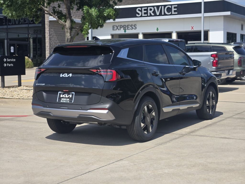 New 2026 Kia Sportage LX SUV