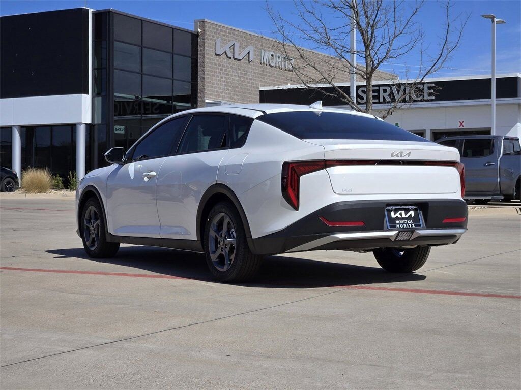 New 2026 Kia K4 LXS Sedan