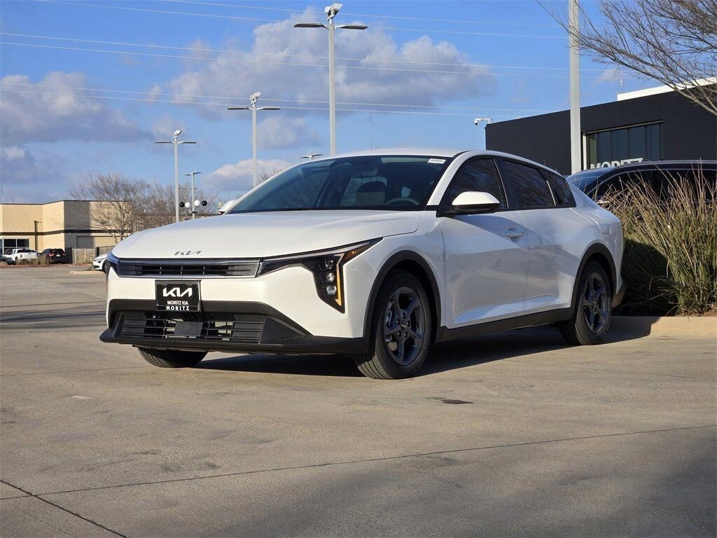 New 2026 Kia K4 LXS Sedan