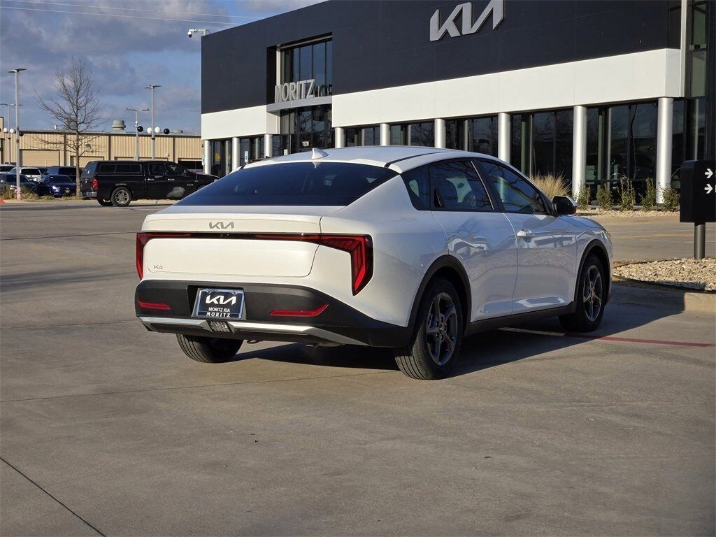 New 2026 Kia K4 LXS Sedan