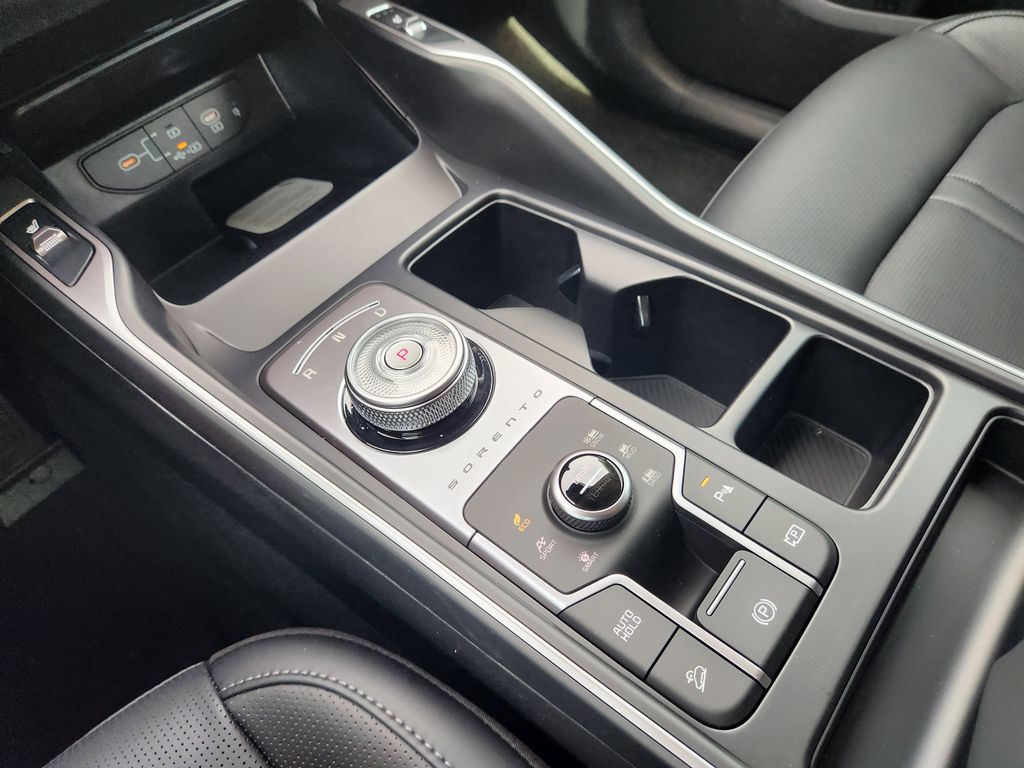 2026 Kia Sorento EX Hybrid - Photo 17