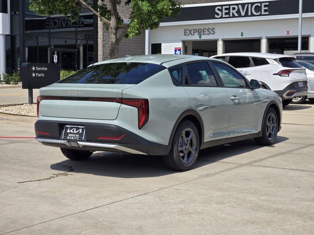 New 2026 Kia K4 LXS Sedan