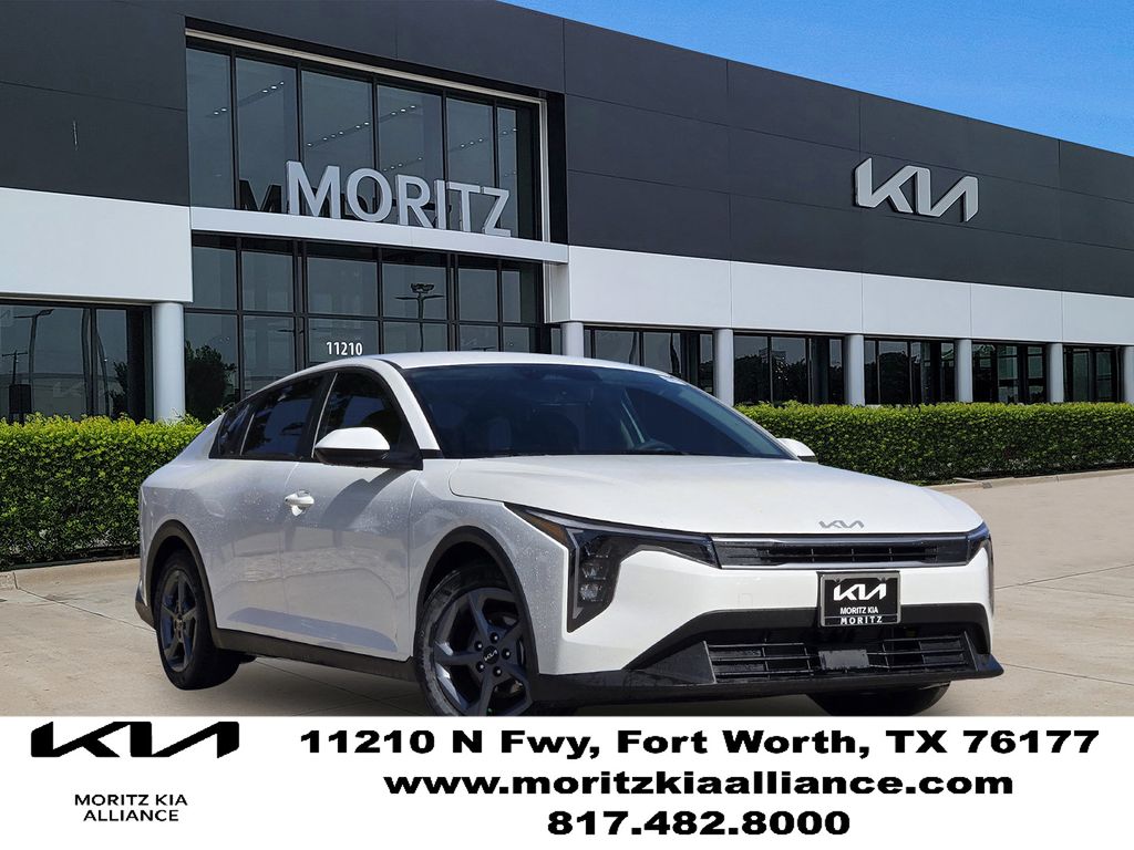 2026 Kia K4 LXS AT's photo