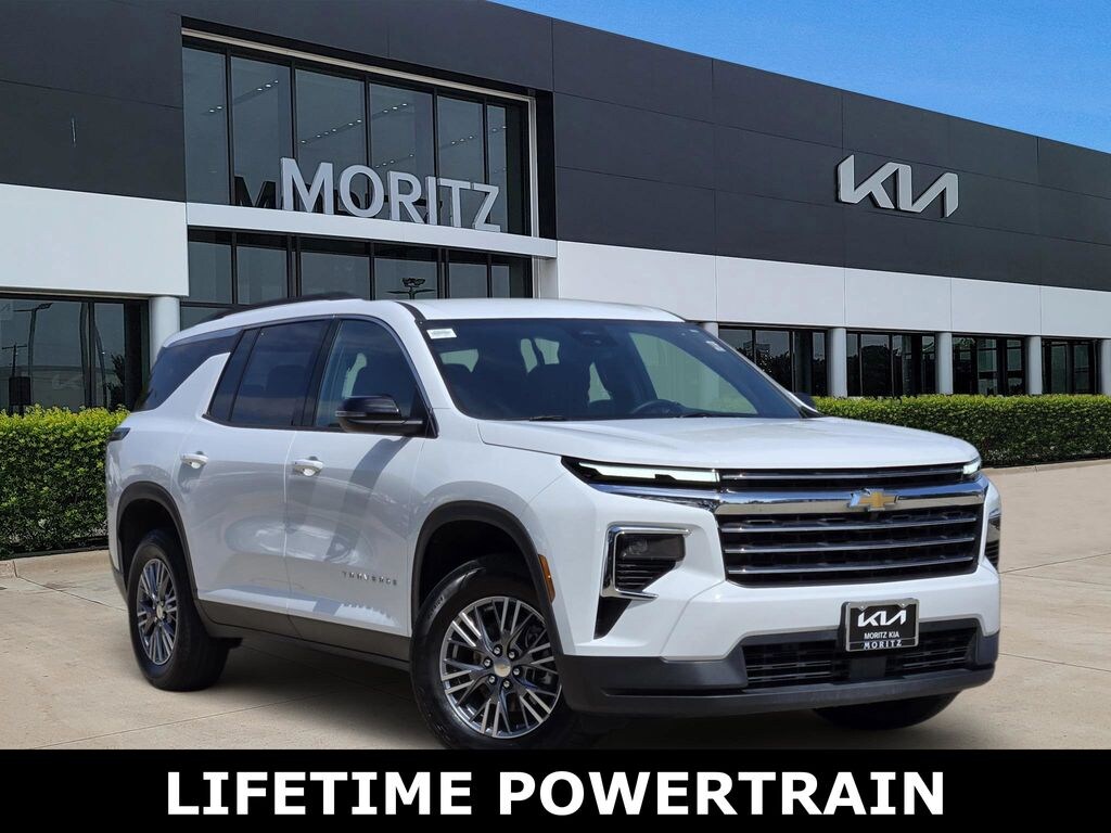 Used 2025 Chevrolet Traverse LT SUV