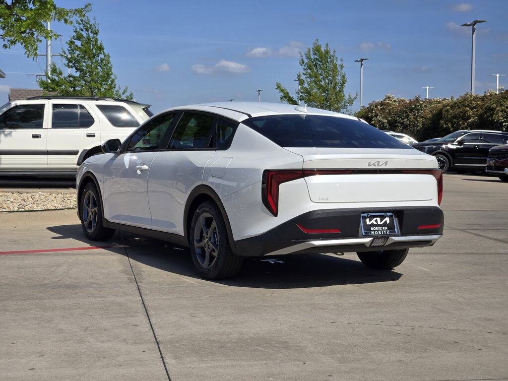 New 2026 Kia K4 LXS Sedan