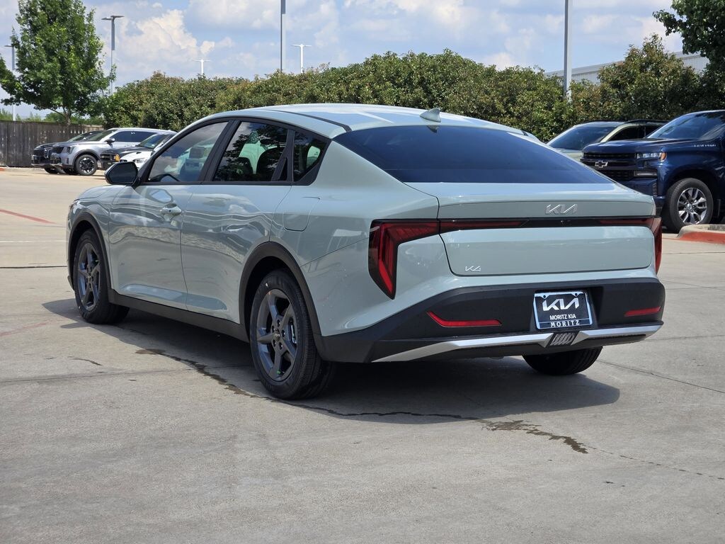New 2026 Kia K4 LXS Sedan