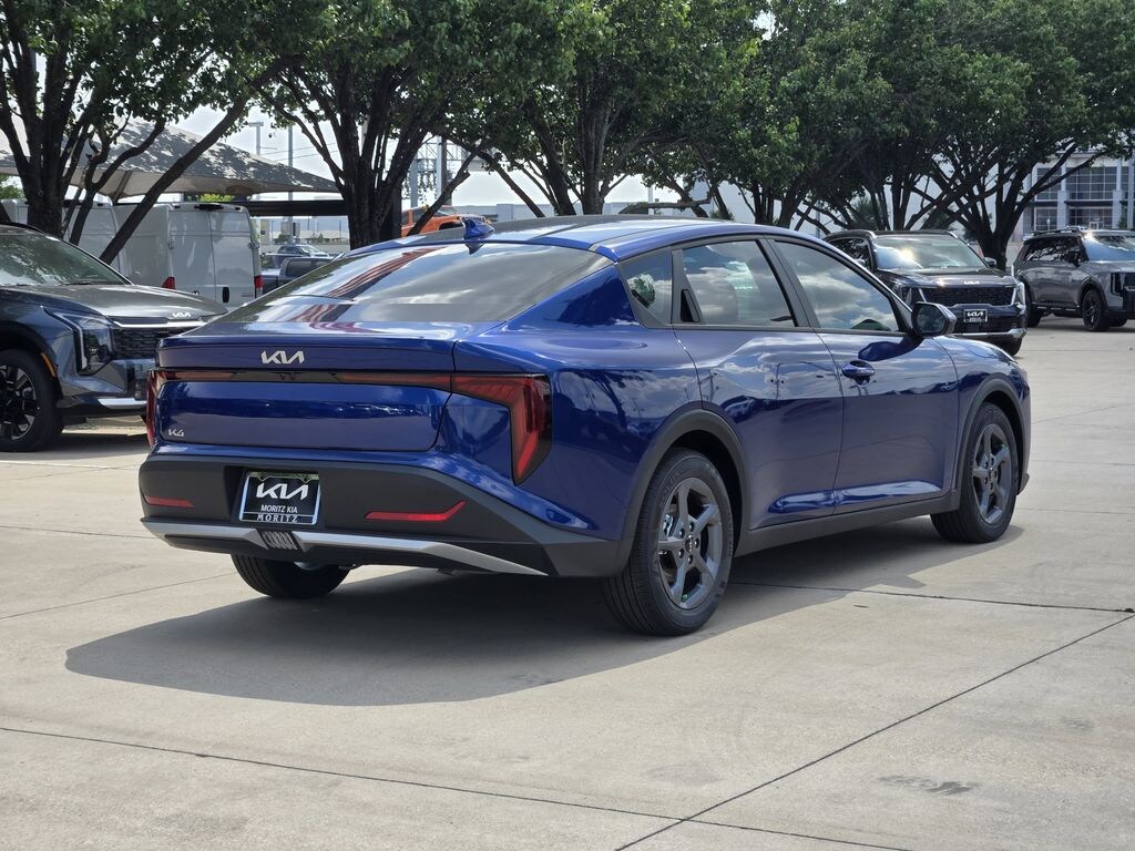 New 2026 Kia K4 LXS Sedan