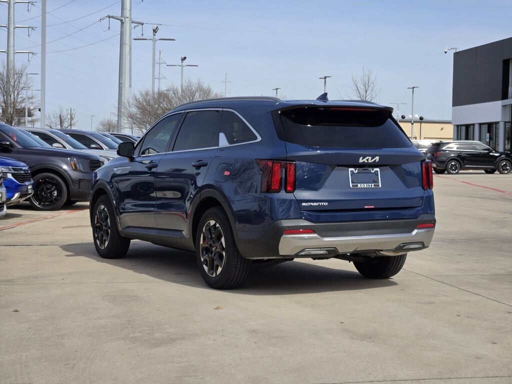 New 2025 Kia Sorento S SUV
