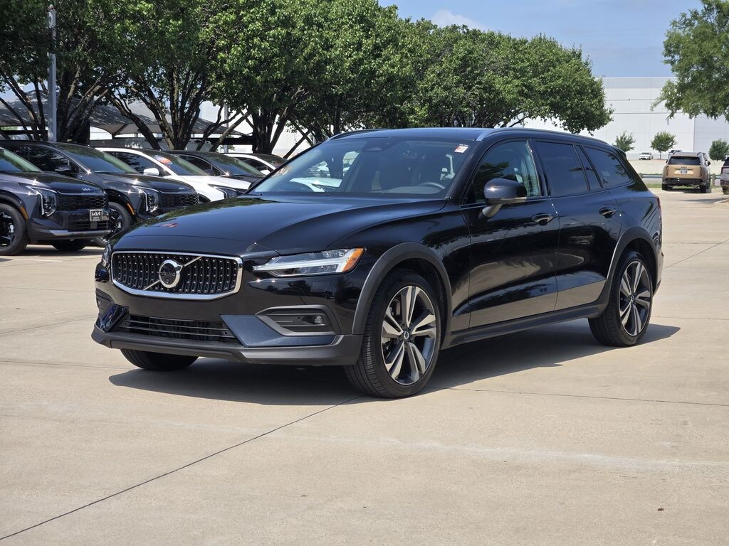 Used 2025 Volvo V60 Cross Country B5 Plus Wagon
