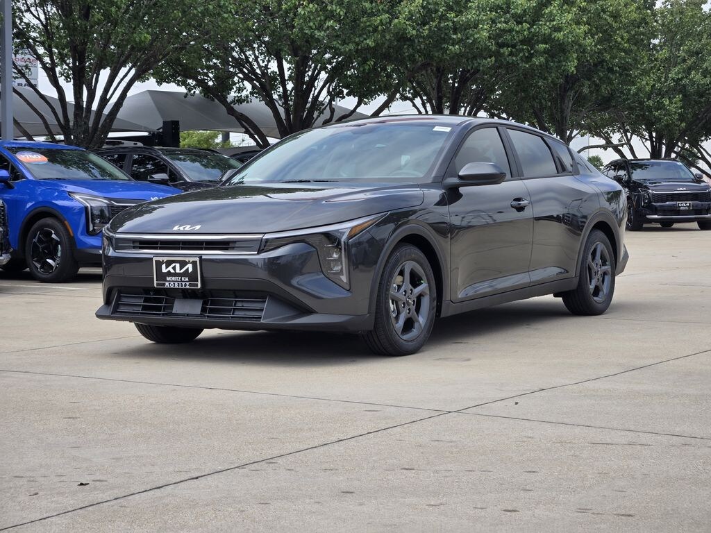 New 2026 Kia K4 LXS Sedan