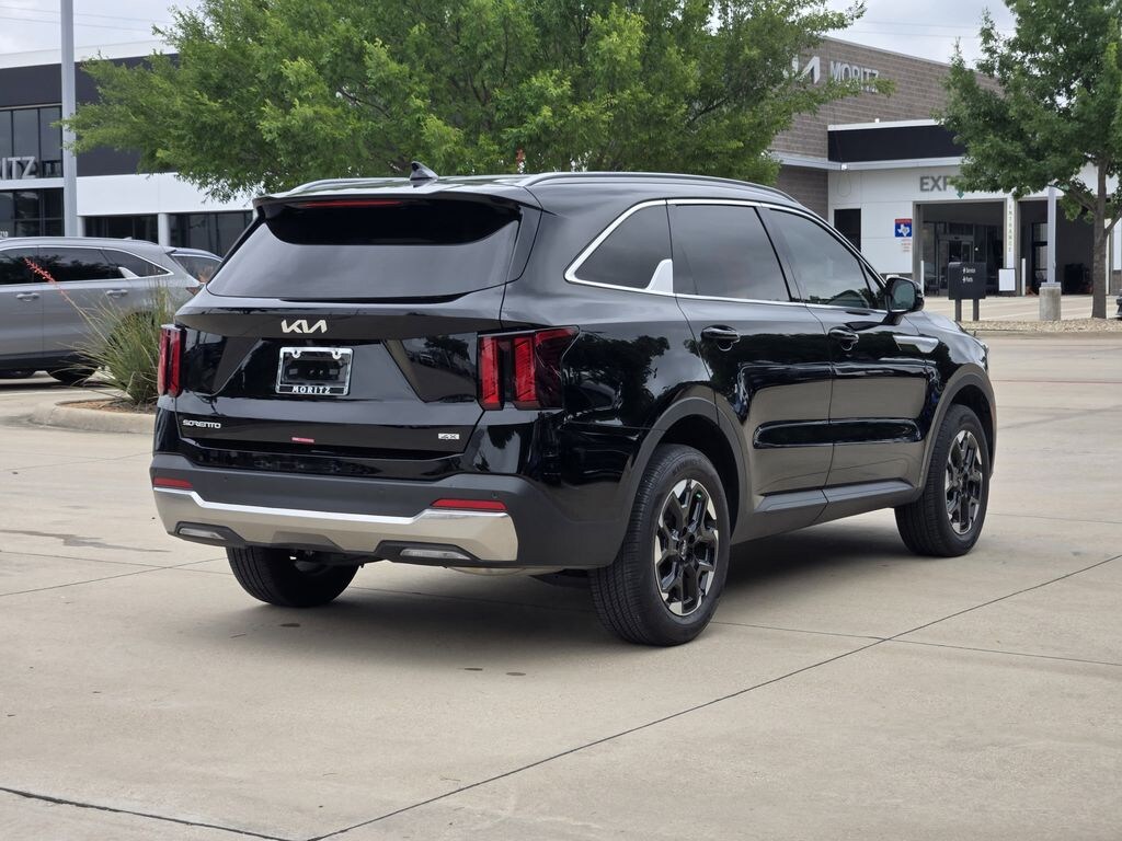 New 2025 Kia Sorento S SUV