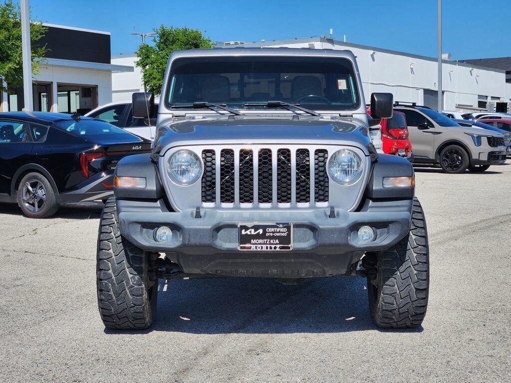 Used 2020 Jeep Gladiator Sport Truck
