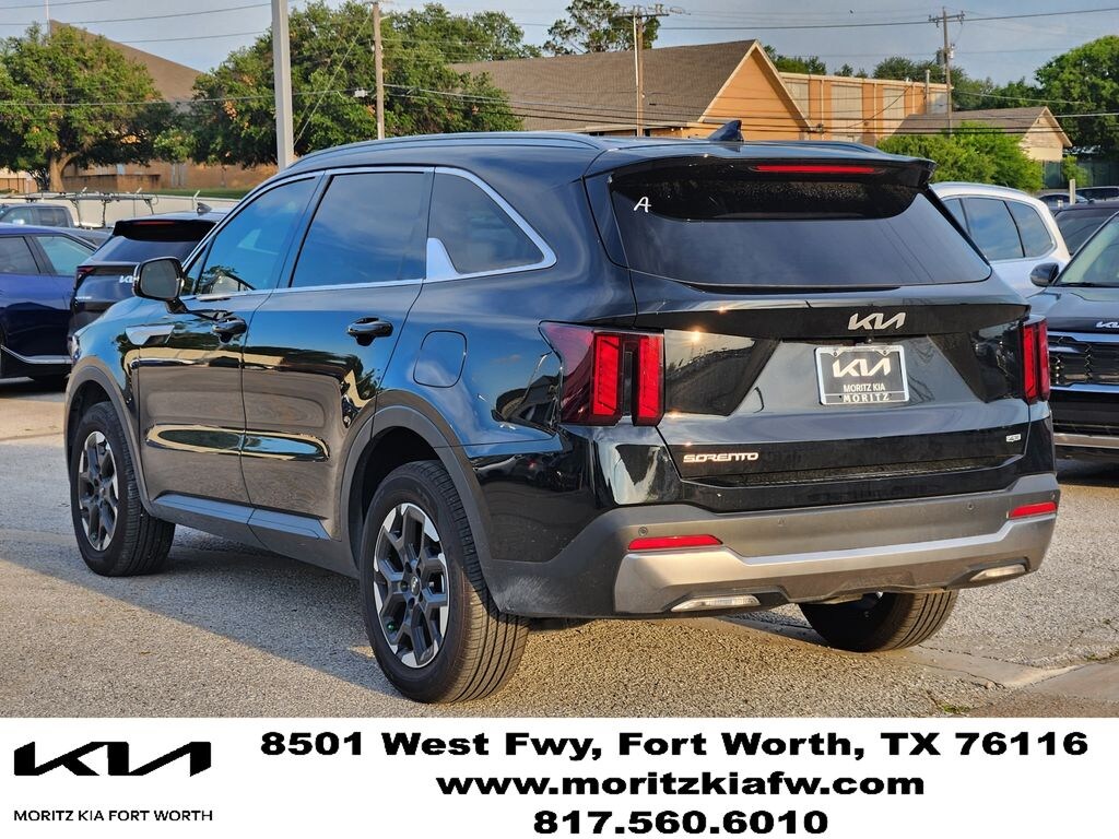 Used 2025 Kia Sorento S SUV