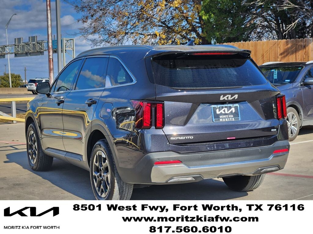 Used 2025 Kia Sorento S SUV