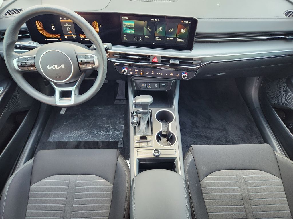 2026 Kia K5 LXS - Photo 18