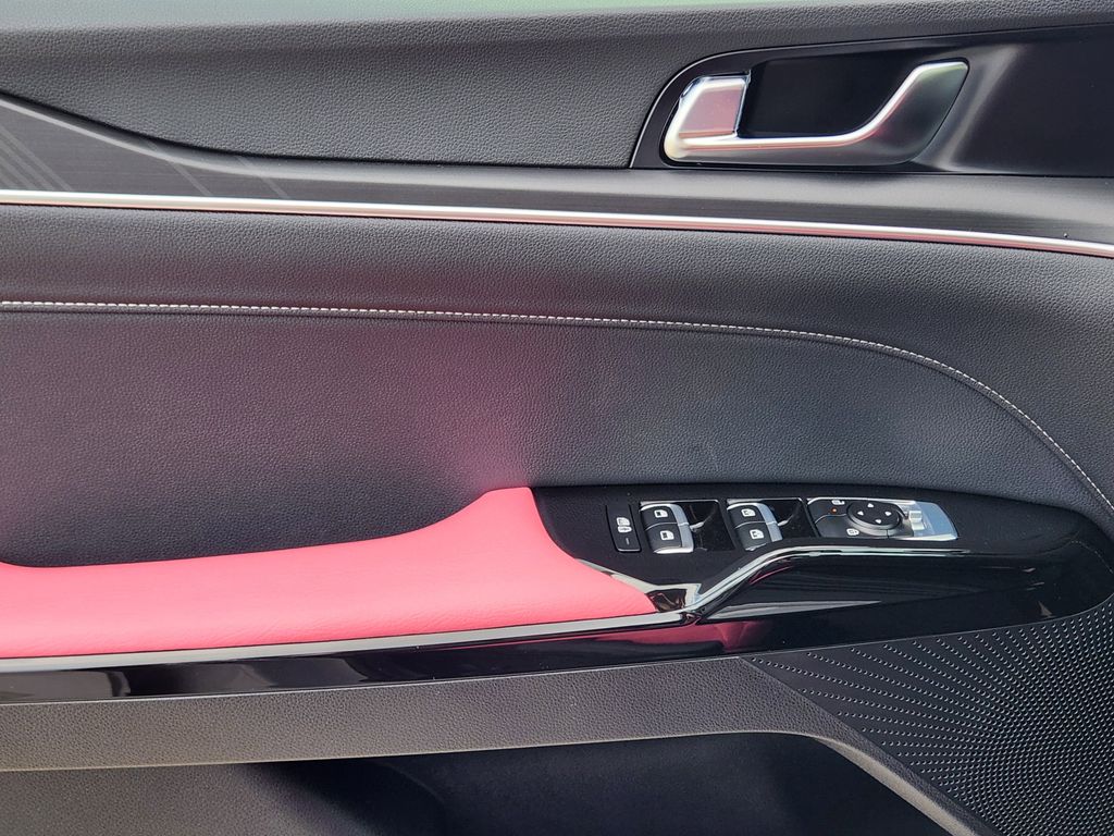 2026 Kia K5 GT-Line - Photo 16