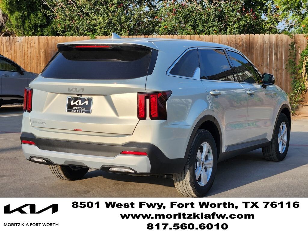 New 2026 Kia Sorento LX SUV
